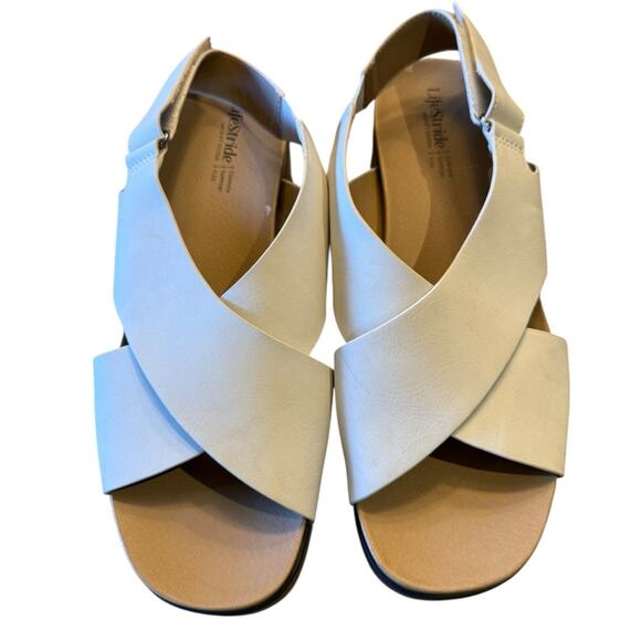 Life Stride Shoes - Life Stride Women's Size 10 Criss Cross White Grip Closure Sandals